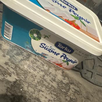 Son Kullanma Tarihi Geçmemiş Torku Süzme Peynirde Bozukluk Ve Aşırı Tuzluluk Sorunu