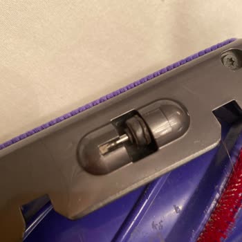 Dyson Halı Başlığı Parçalandı, Garanti Desteği Yetersiz Kaldı