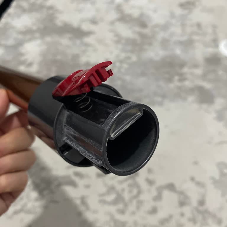 Dyson Yedek Boruda Tekrarlayan Arıza Ve Ücretsiz Değişim Talebim Reddedildi