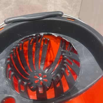 Macromax First Temizlik Setinin Sıkma Aparatı Kolayca Kırıldı, Yedek Parça Bulunamıyor