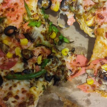 Yanmış Ekmek Ve Bozuk Pizzalar, Çözüm Sunulmadı