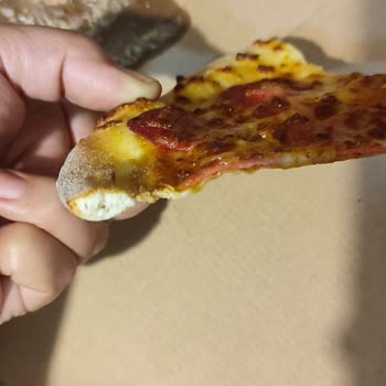 Yanmış Ekmek Ve Bozuk Pizzalar, Çözüm Sunulmadı