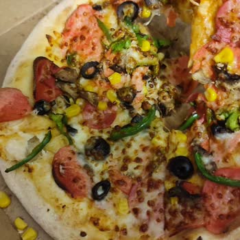 Yanmış Ekmek Ve Bozuk Pizzalar, Çözüm Sunulmadı