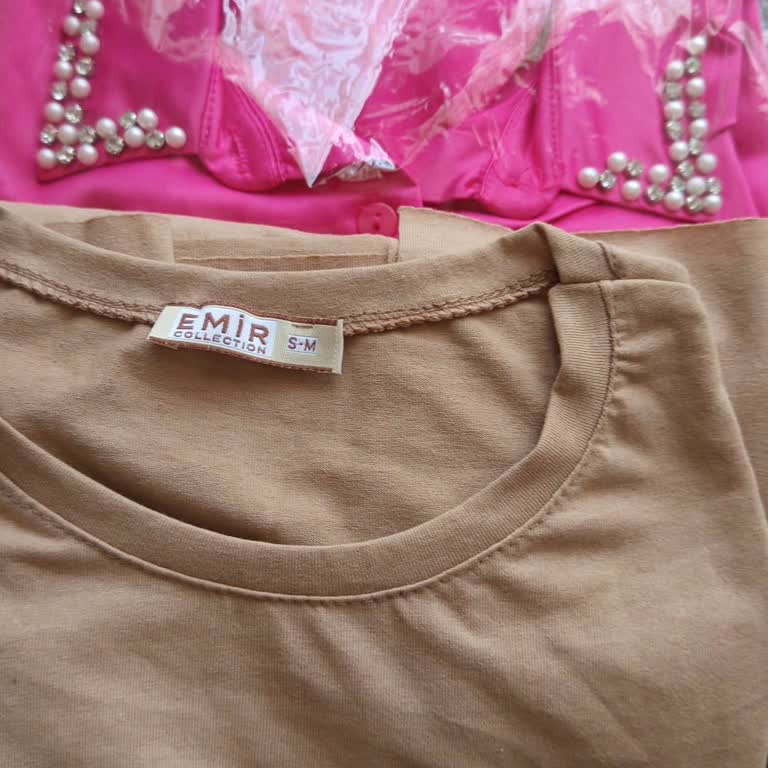 Siparişimde Elbise Yerine İki T-shirt Gönderildi Ve Firmadan Dönüş Alamıyorum