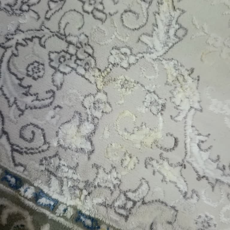 Leke Tutmaz Denilen Halı Çay Lekesini Çıkarmıyor, Değişim Talep Ediyorum