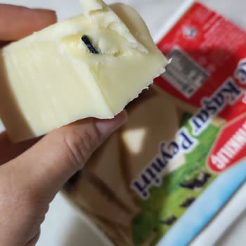 Altınkılıç Kaşar Peynirinde Yabancı Cisim Şoku Yaşadık