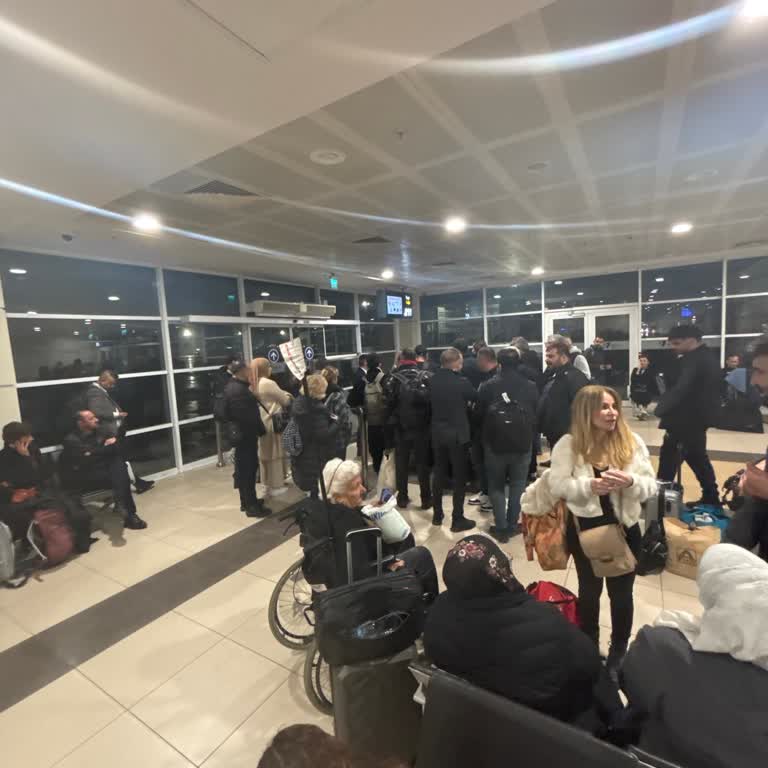 Verspätung und unzureichende Informationen beim SunExpress-Flug XQ7710