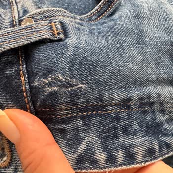 Mavi Jean Pantolon Kısa Sürede Yırtıldı Mağaza İşlemleri Zorlayıcı