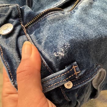 Mavi Jean Pantolon Kısa Sürede Yırtıldı Mağaza İşlemleri Zorlayıcı