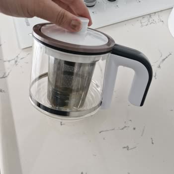 Yeni Alınan Arçelik Çay Makinesinin Cam Demliği Kısa Sürede Çatladı, Hayal Kırıklığı Yaşadım