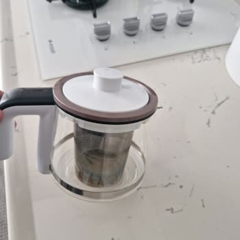 Yeni Alınan Arçelik Çay Makinesinin Cam Demliği Kısa Sürede Çatladı, Hayal Kırıklığı Yaşadım