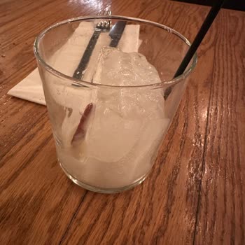 Midpoint'te Dev Buzlu Kokteyl Ve Eksik İçerik Yüzünden Yanıltılmış Hissettim!