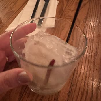 Midpoint'te Dev Buzlu Kokteyl Ve Eksik İçerik Yüzünden Yanıltılmış Hissettim!