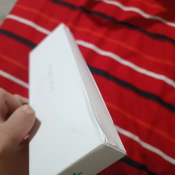 Hasarlı Kutulu Apple Watch İçin Ödediğim Fazla Ücretin İadesini İstiyorum