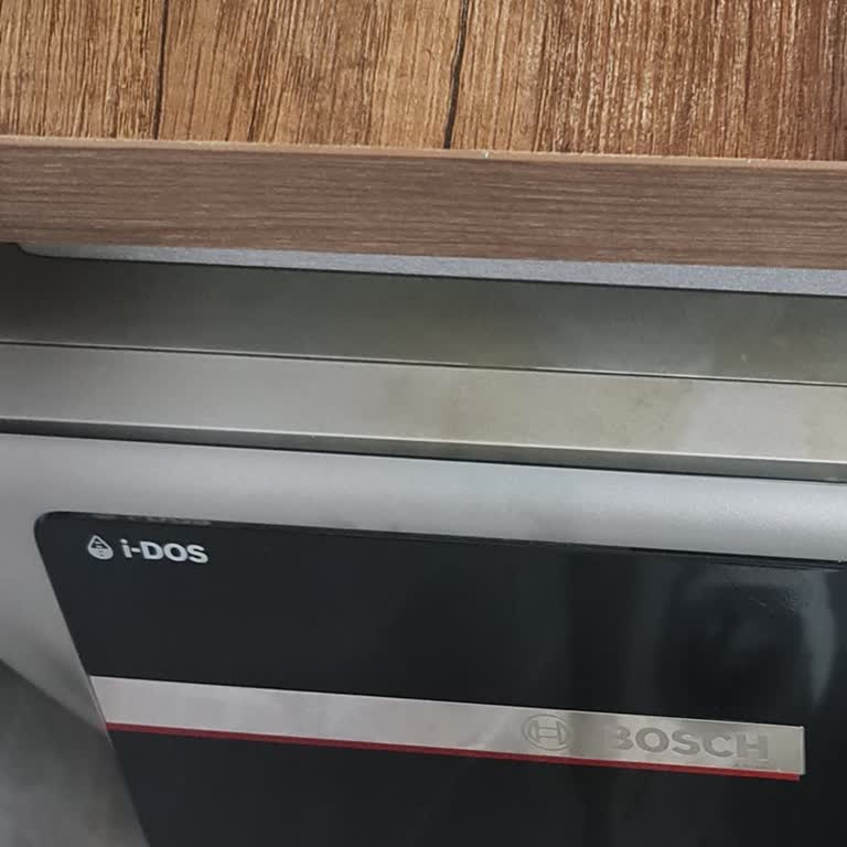 Garanti Kapsamındaki Bosch Çamaşır Makinesinde Lekelenme Ve Servis Ücreti Mağduriyeti