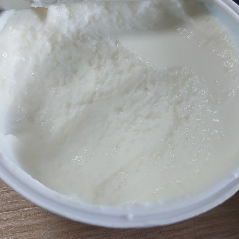 Sek Süt Protein Quark Ürününde Pütürlü Yapı Ve Güvenlik Endişesi