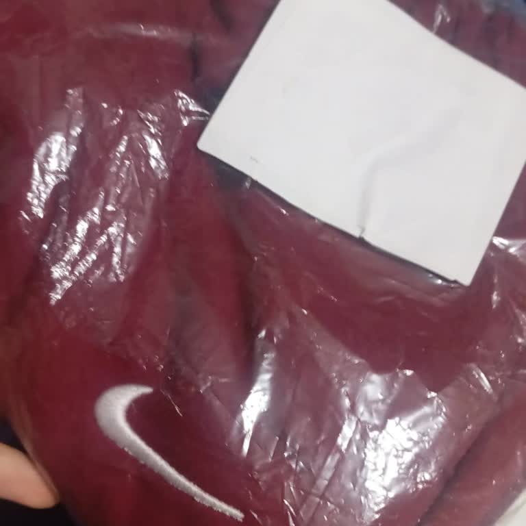 Yanlış Ürün, Uzun Bekleyiş: Siparişimle Alakasız Eşofman Gönderildi!