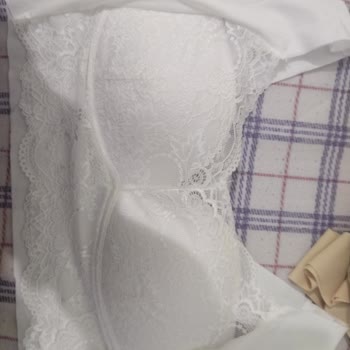 Hatalı Sütyen İçin İade Talebime Fityen’den Geri Dönüş Alamıyorum