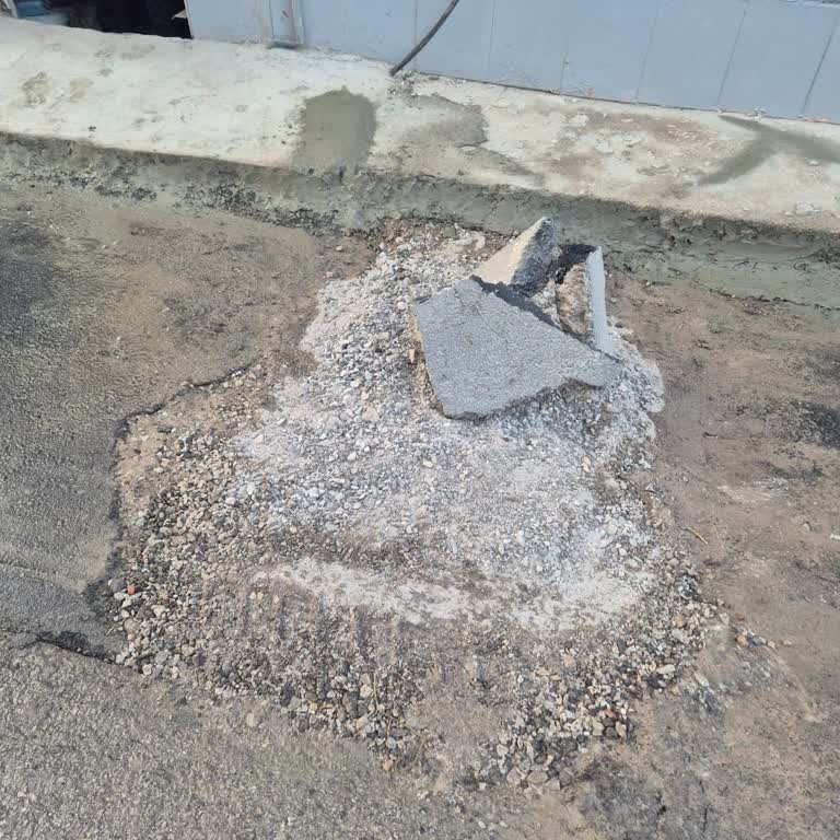 4 Aydır Kaplanmayan Kazı, Her Yağmurda Mağduriyet Ve İlgisizlik