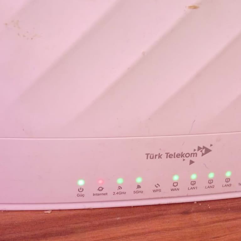 7 Gündür Süren İnternet Kesintisi İşlerimizi Aksatıyor, Çözüm Bekliyoruz!