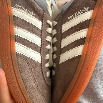 Görselden Farklı Ve Kusurlu Ayakkabı Gönderildi, İade Talebim Reddedildi