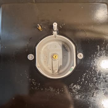 Bosch Ocakta Bir Ayda Boya Kabarması Ve Deformasyon: Kullanıcı Hatası Gerekçesiyle Mağduriyet