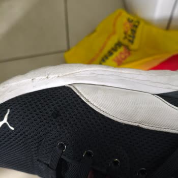 Kısa Sürede Açılan Ayakkabıya FLO'dan Yetersiz Destek!