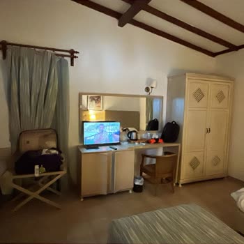 Acapulco Resort Hotel Otel Girişinde Bekletilme ve Kötü Oda Koşulları Nedeniyle Mağduriyet Yaşadım