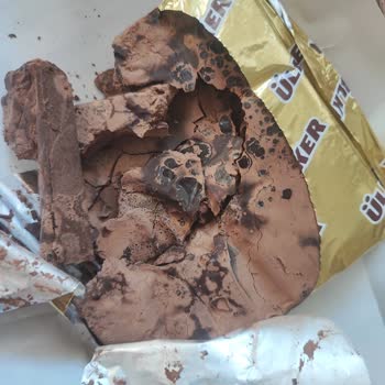 Ülker Bitter Çikolata Bozuk Çıktı, Mağaza Ve Marka İlgisizliği
