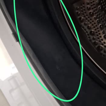 Bosch Çamaşır Ve Kurutma Makinesi Hasarlı Teslim Edildi, Değişim Yapılmıyor