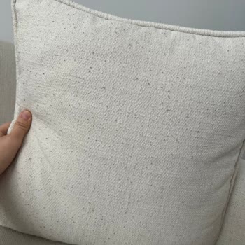 Koltuk Takımında Erken Tüylenme Ve Mağaza İlgisizliği