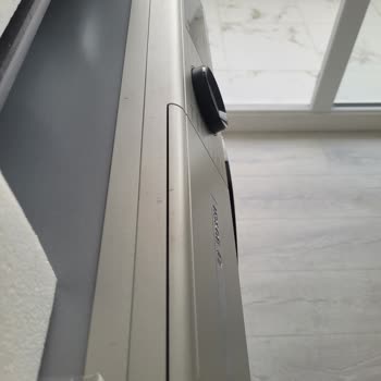 Bosch Sıfır Aldığım Çamaşır Makinesi Lekeli Çıktı, Değişim Talebim Reddedildi