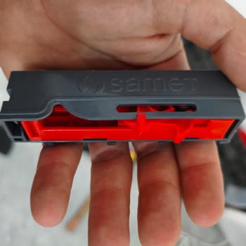 Samet A.Ş Gardırop Çekmecemin Ray Parçası Bugün Aniden Kırıldı Ve Kullanılamaz Hale Geldi