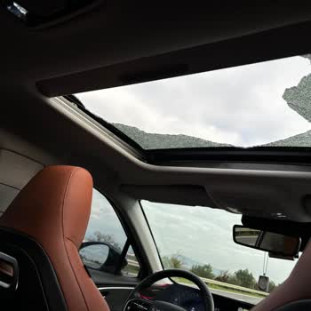 I Face Chery Omada 5 Excellent Sunroof Glass Shattering While Driving on Highway