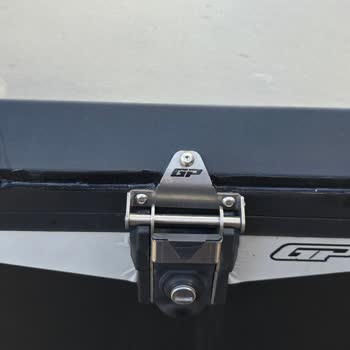 GP Kompozit Motor Çantası Yağmurlu Havada Su Alıyor, Çözüm Bekliyorum