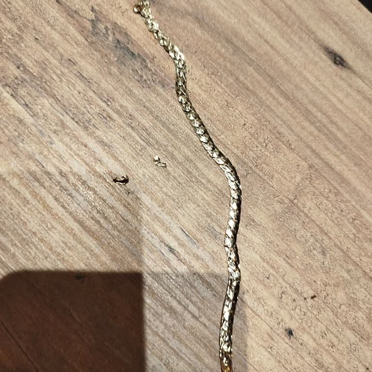 Bayar Gold’dan Aldığım Takı Kısa Sürede Kırıldı, Mağaza Çözüm Sunmadı