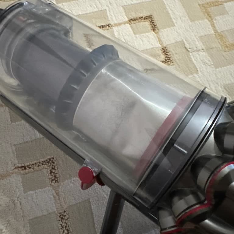 Dyson V15 Süpürgemin İç Hazne Metal Bölümünde Sorun Ve Yetersiz Müşteri Hizmeti