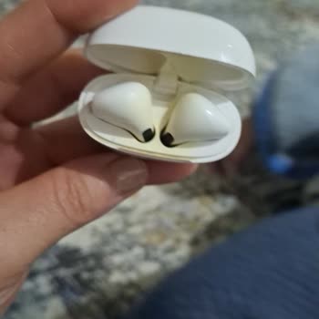 Şarjda Alev Alan Kulaklık Evde Büyük Tehlike Yarattı