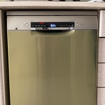 Kutusundan Defolu Çıkan Bosch Bulaşık Makinesi İçin Değişim Talebi