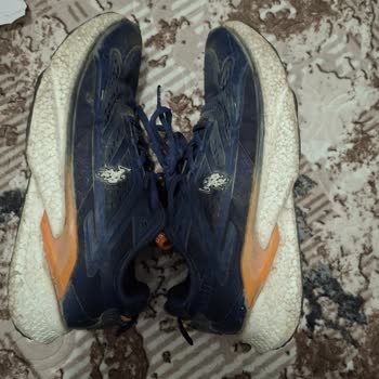 FLOdan Alınan Spor Ayakkabıda Kısa Sürede Açılma Ve Yırtılma Yaşadım İnceleme Yetersizdi