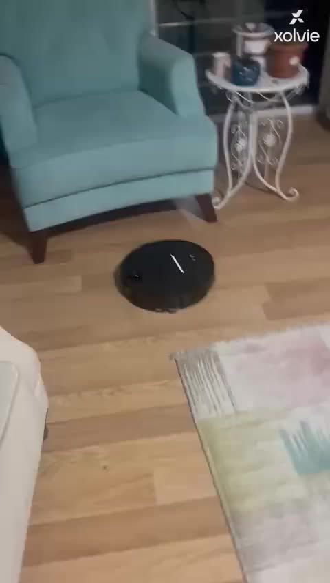 I Face Roborock Saros 10 Excessive Noise and Water Leak Issues With No Real Fix video cover