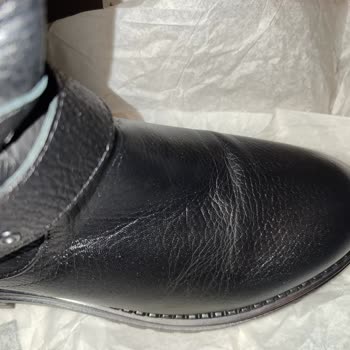 Boynerden Gelen Harley Davidson Çizme Teşhir Ürünü Gibi Ayıplı Ve Özensiz Paketlenmiş