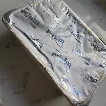 Pınar Laktozsuz Labne Ambalajı Açılmış Ve Peynir Suyu Akıyordu Mağduriyet Yaşadım