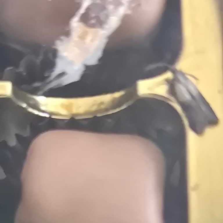 Sürüm Şekercisi Bayat Ve Hijyenik Olmayan Ürün, İlgisiz Mağaza Personeli Ve İade Sorunu