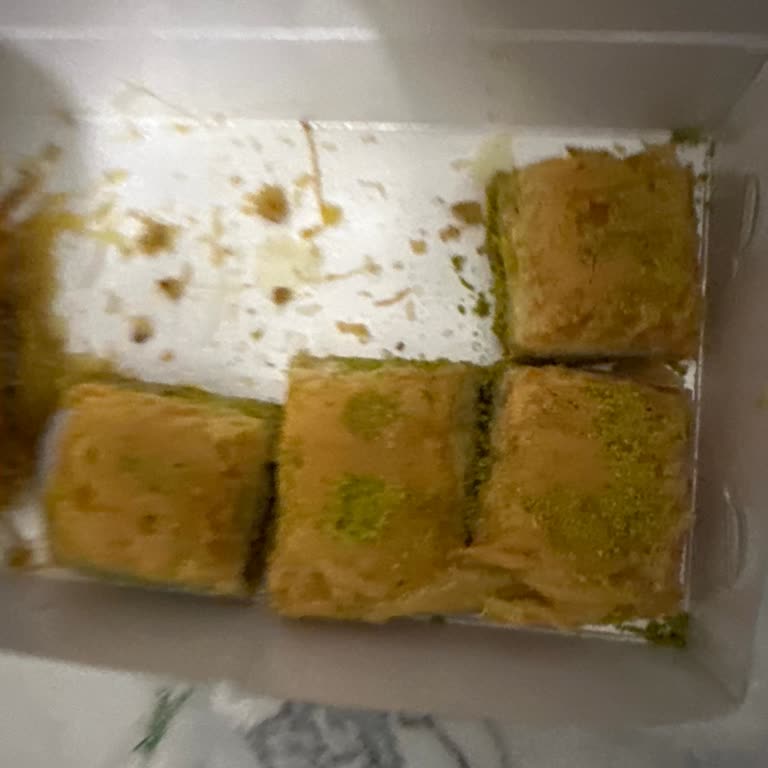 Musluoğlu Baklava’dan Beklenmedik Kötü Tat Ve Kalitesiz Malzeme Hayal Kırıklığı