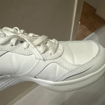 İlk Kullanımda Hasar Gören Ayakkabı Ve Çözülmeyen Değişim Talebi