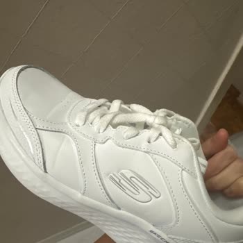 İlk Kullanımda Hasar Gören Ayakkabı Ve Çözülmeyen Değişim Talebi