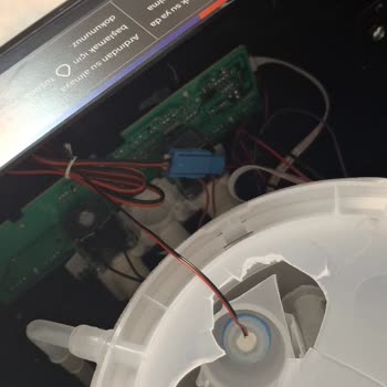 Sıfır Aldığım Bosch Su Sebili Hasarlı Ve Eksik Parça İle Teslim Edildi