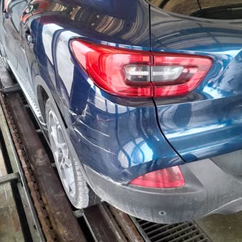 Araba Yıkama Sırasında Oluşan Büyük Hasar Ve İlgisizlik Mağduriyeti