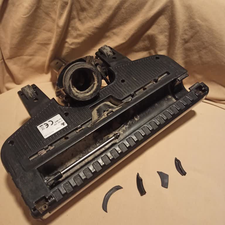 Bosch Unlimited Seri 6 Süpürge Başlık Parçasının Kırılması Ve Yedek Parça Fiyatlarının Yüksekliği